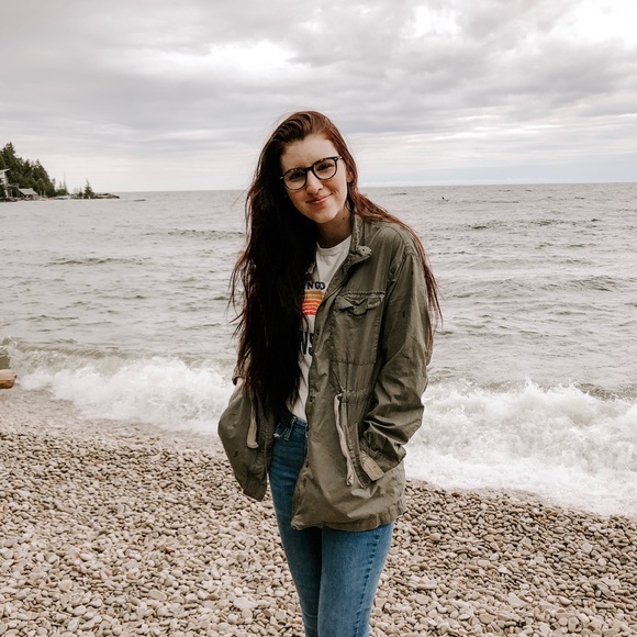 Meet your Posher, Jaimie - Picture 2 of 2